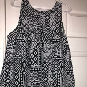 Black & white patterned business casual tank top